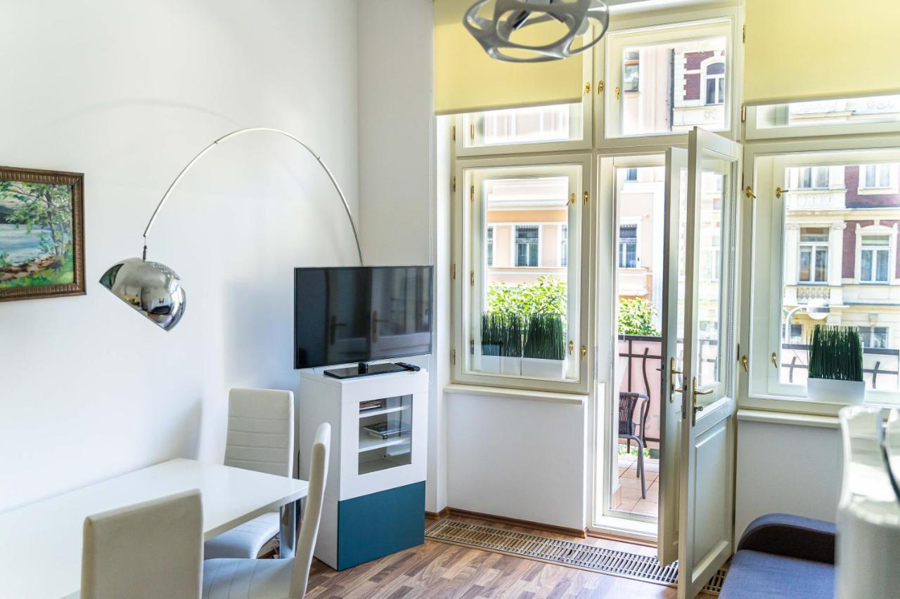 Apartments Valencia Карлови Вари Екстериор снимка
