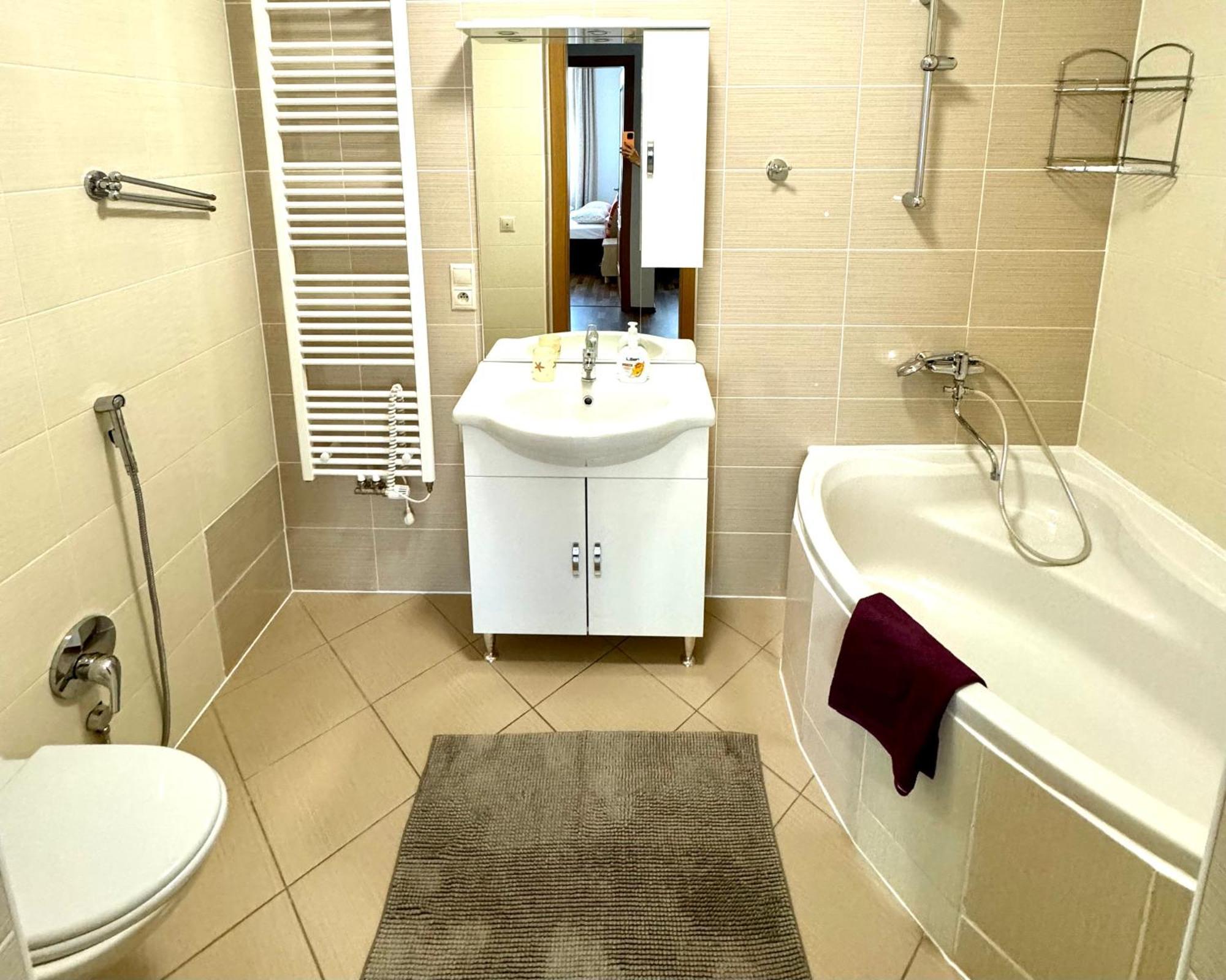 Apartments Valencia Карлови Вари Екстериор снимка