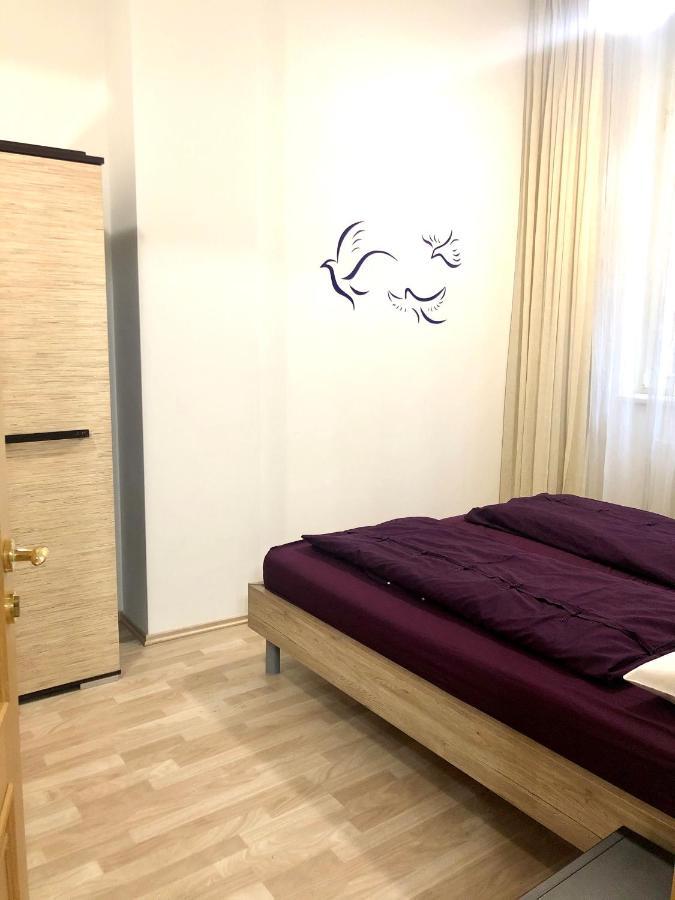 Apartments Valencia Карлови Вари Екстериор снимка