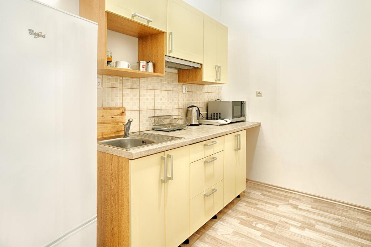 Apartments Valencia Карлови Вари Екстериор снимка